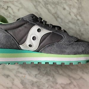 Saucony Women's Jazz Triple Sneaker, Grey/Mint, 7